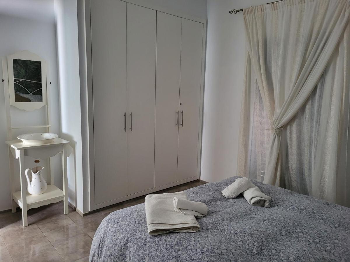 Your House In Menorca 시우타데야 외부 사진